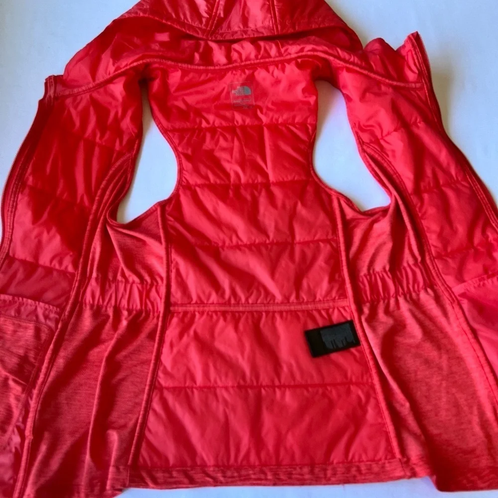 *FIRM PRICE* The North Face Pseudio Puffer Full Zip Performance Hooded Vest